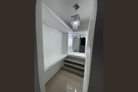 Quarto de apartamento para alugar com 2 quartos, 45m² em Realengo, Rio de Janeiro