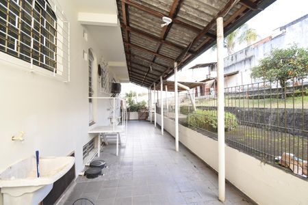 Casa à venda com 342m², 4 quartos e 4 vagasÁrea de Serviço