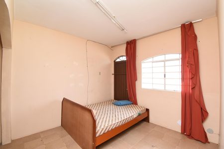 Casa à venda com 342m², 4 quartos e 4 vagasSuíte 2