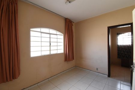 Casa à venda com 342m², 4 quartos e 4 vagasQuarto 4