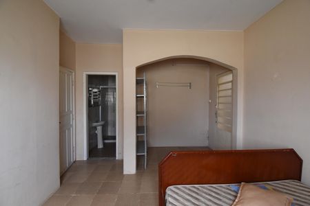Casa à venda com 342m², 4 quartos e 4 vagasSuíte 2