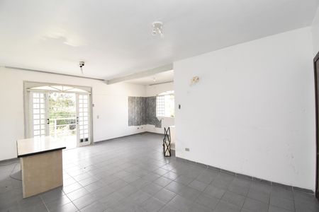 Casa à venda com 342m², 4 quartos e 4 vagasQuarto 2