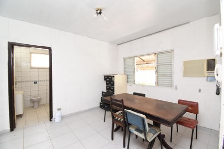 Casa à venda com 342m², 4 quartos e 4 vagasSala de Jantar