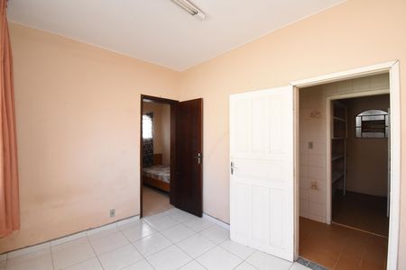 Casa à venda com 342m², 4 quartos e 4 vagasQuarto 4