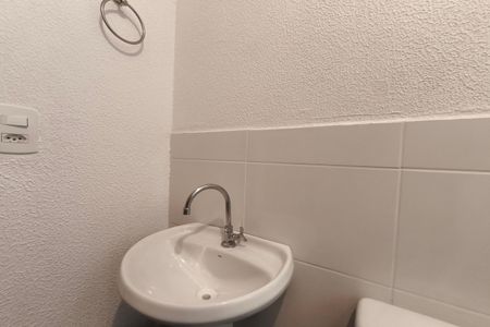 Apartamento à venda com 42m², 2 quartos e 1 vaga Apartamento à venda com 42m², 2 quartos e 1 vagaBanheiro