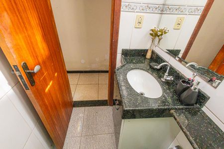 Casa de condomínio à venda com 85m², 2 quartos e 2 vagas Casa de condomínio à venda com 85m², 2 quartos e 2 vagasbanheiro
