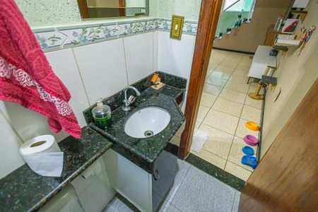 Casa de condomínio à venda com 85m², 2 quartos e 2 vagas Casa de condomínio à venda com 85m², 2 quartos e 2 vagaslavabo