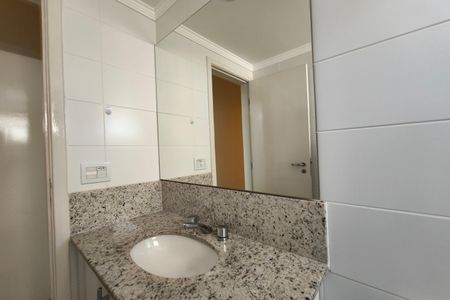 Apartamento para alugar com 133m², 3 quartos e 3 vagas Apartamento para alugar com 133m², 3 quartos e 3 vagasBanheiro Suíte