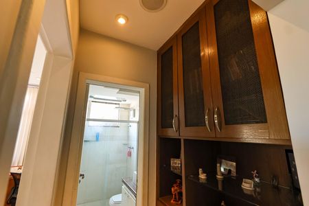 Apartamento à venda com 220m², 4 quartos e 3 vagasDetalhe do banheiro