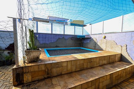Apartamento à venda com 220m², 4 quartos e 3 vagasPiscina