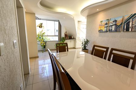 Sala de apartamento à venda com 4 quartos, 220m² em Padre Eustáquio, Belo Horizonte