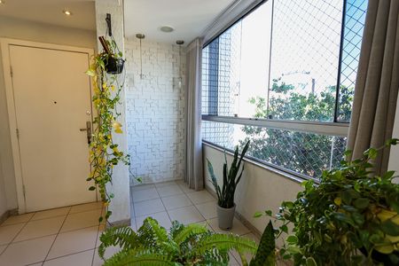 Apartamento à venda com 220m², 4 quartos e 3 vagasDetalhe Sala