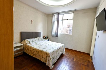 Apartamento à venda com 220m², 4 quartos e 3 vagasQuarto Suíte