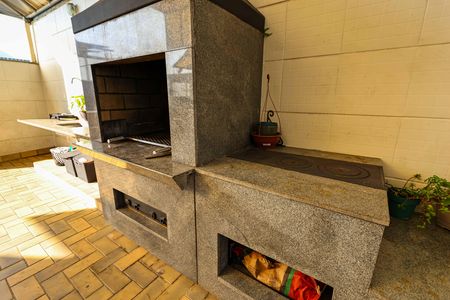 Apartamento à venda com 220m², 4 quartos e 3 vagasChurrasqueira