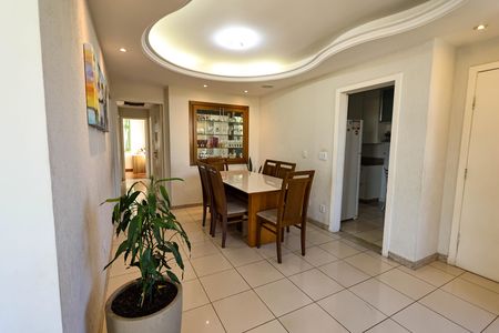Apartamento à venda com 220m², 4 quartos e 3 vagasSala