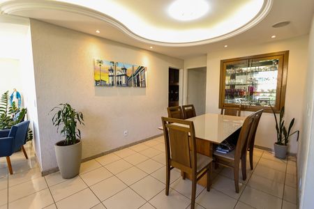 Sala de apartamento à venda com 4 quartos, 220m² em Padre Eustáquio, Belo Horizonte