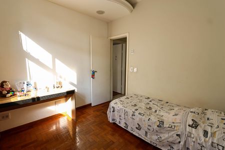 Apartamento à venda com 220m², 4 quartos e 3 vagasQuarto 3