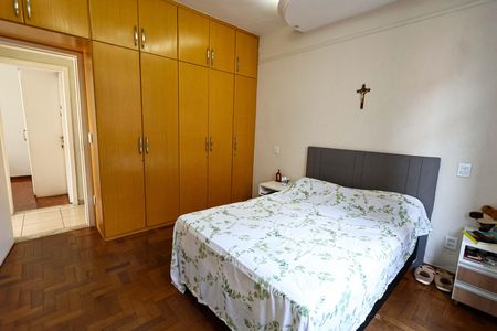 Apartamento à venda com 220m², 4 quartos e 3 vagasQuarto Suíte