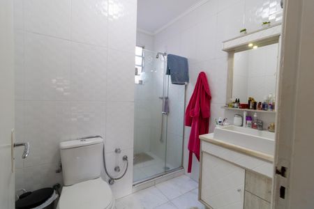 Casa à venda com 220m², 3 quartos e 2 vagasBanheiro da Suíte
