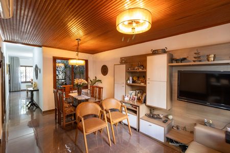 Casa à venda com 220m², 3 quartos e 2 vagasSala de Jantar