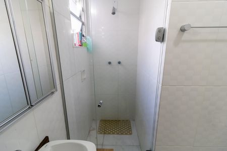 Casa à venda com 220m², 3 quartos e 2 vagasBanheiro