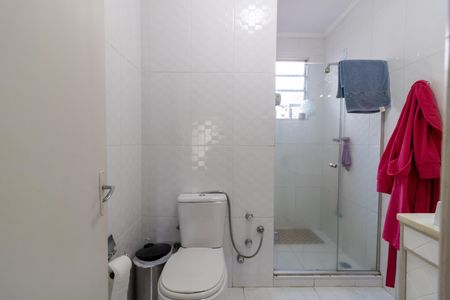 Casa à venda com 220m², 3 quartos e 2 vagasBanheiro da Suíte