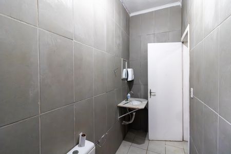 Casa à venda com 220m², 3 quartos e 2 vagasBanheiro de serviço