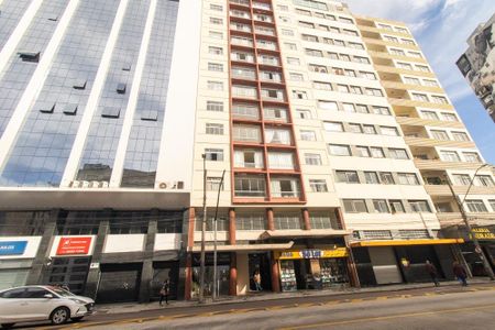 Apartamento à venda com 33m², 1 quarto e sem vaga Apartamento à venda com 33m², 1 quarto e sem vagaFachada do Prédio