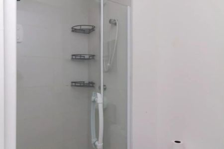 Banheiro de apartamento para alugar com 1 quarto, 32m² em Vila Nova Curuca, São Paulo