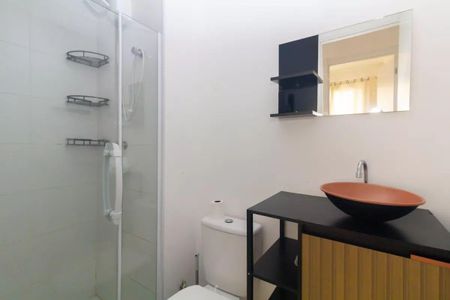Banheiro  de apartamento para alugar com 1 quarto, 32m² em Vila Nova Curuca, São Paulo