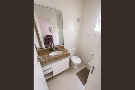 Apartamento à venda com 56m², 2 quartos e 1 vaga Apartamento à venda com 56m², 2 quartos e 1 vagaBanheiro