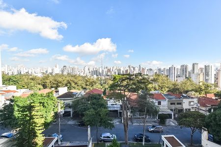 Apartamento à venda com 200m², 4 quartos e 3 vagas Apartamento à venda com 200m², 4 quartos e 3 vagasVaranda da sala