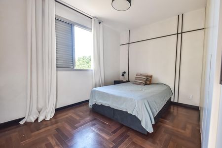 Apartamento à venda com 200m², 4 quartos e 3 vagas Apartamento à venda com 200m², 4 quartos e 3 vagasQuarto 1