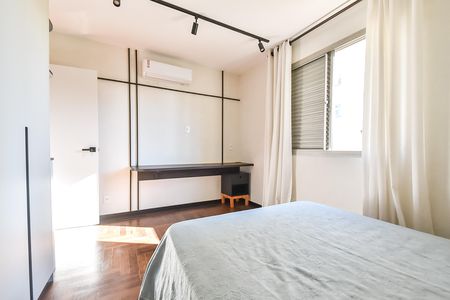 Apartamento à venda com 200m², 4 quartos e 3 vagas Apartamento à venda com 200m², 4 quartos e 3 vagasQuarto 1