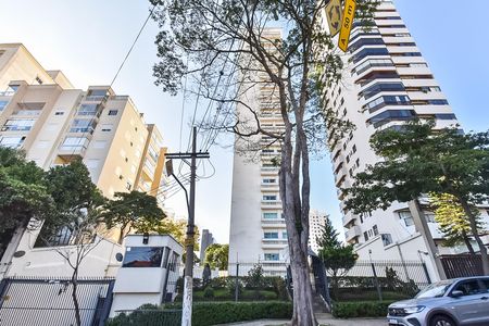 Fachada de apartamento à venda com 4 quartos, 200m² em Aclimação, São Paulo