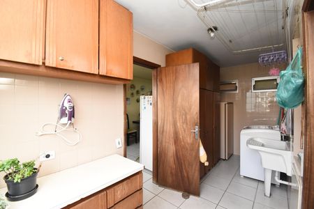 Apartamento à venda com 146m², 3 quartos e 1 vagaÁrea de Serviço