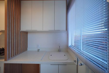 Apartamento para alugar com 65m², 2 quartos e 1 vagaÁrea de Serviço
