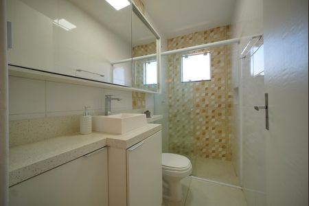 Apartamento para alugar com 65m², 2 quartos e 1 vagaBanheiro Social