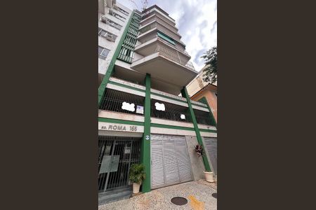 Apartamento para alugar com 70m², 2 quartos e 1 vaga Apartamento para alugar com 70m², 2 quartos e 1 vagaFachada