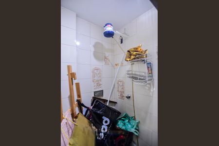 Apartamento para alugar com 70m², 2 quartos e 1 vaga Apartamento para alugar com 70m², 2 quartos e 1 vagaBanheiro de Serviço
