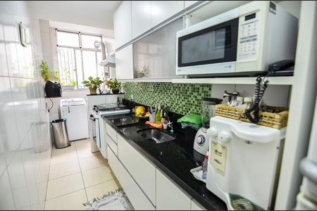 Apartamento para alugar com 70m², 2 quartos e 1 vaga Apartamento para alugar com 70m², 2 quartos e 1 vagaCozinha