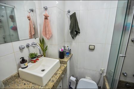 Apartamento para alugar com 70m², 2 quartos e 1 vaga Apartamento para alugar com 70m², 2 quartos e 1 vagaBanheiro
