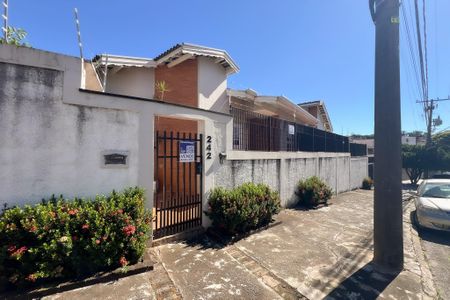 Casa à venda com 210m², 3 quartos e 5 vagas