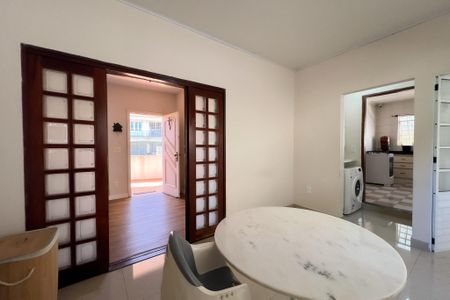 Casa à venda com 210m², 3 quartos e 5 vagas