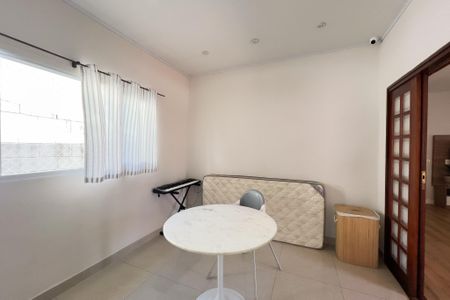 Casa à venda com 210m², 3 quartos e 5 vagas