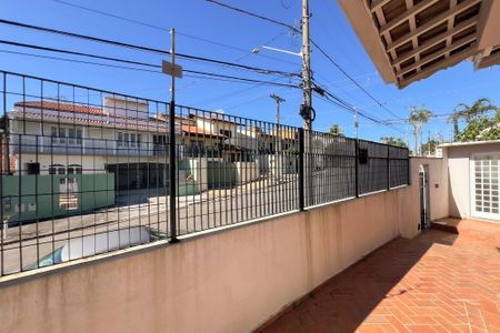 Casa à venda com 210m², 3 quartos e 5 vagas