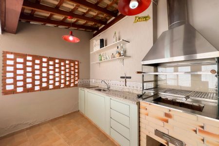 Casa à venda com 210m², 3 quartos e 5 vagas