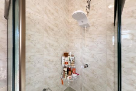 Casa à venda com 210m², 3 quartos e 5 vagas