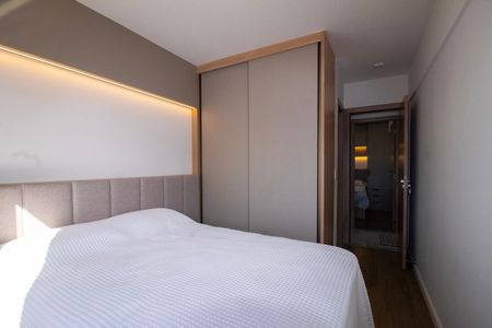 Apartamento à venda com 71m², 3 quartos e 2 vagas Apartamento à venda com 71m², 3 quartos e 2 vagasQuarto 03 - Suite