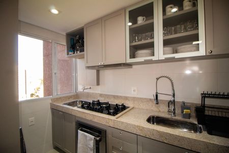 Apartamento à venda com 71m², 3 quartos e 2 vagas Apartamento à venda com 71m², 3 quartos e 2 vagasCozinha e Área de Serviço